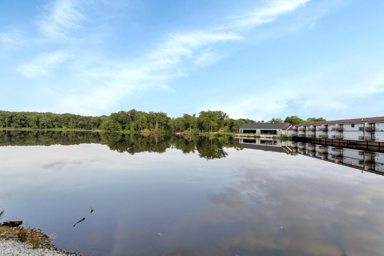 Waterbird Lakeside Inn チェスタートン エクステリア 写真